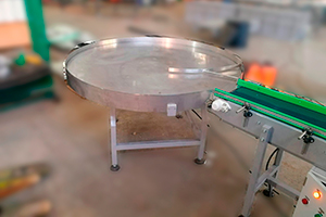Круглые накопительные столы для линии бытовой химии